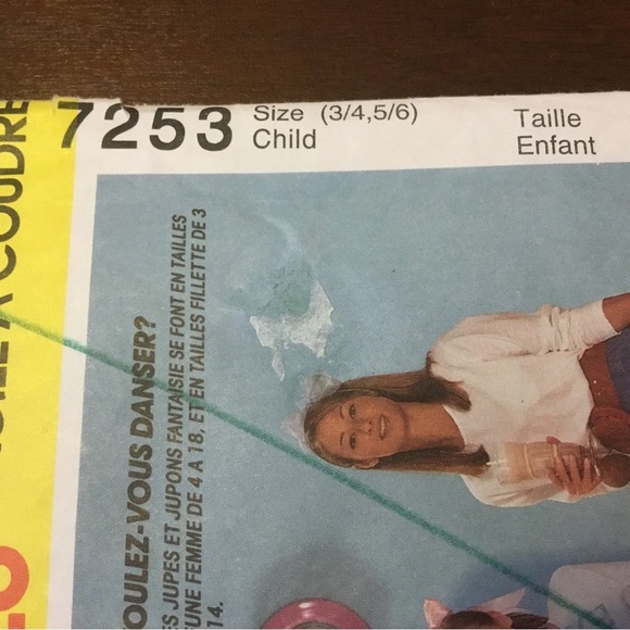 : McCall's Costumes Sewing Pattern 7253 "At The Hop". Sizes 3-4-5-6 - Picture 5 of 8